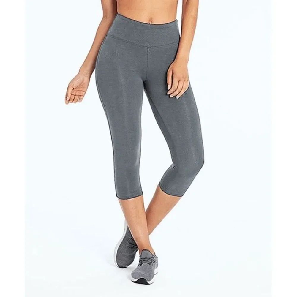 Marika Women's Turbulence Tummy-Control High-Waist Brooke Capri Leggings S